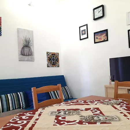 Casa Di Giu Feriehus